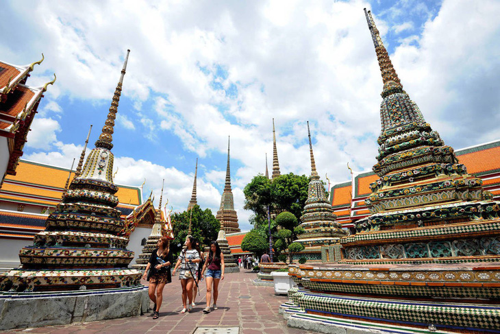 Thái Lan gia hạn chính sách miễn phí thị thực cho du khách 18 nước - Ảnh 1.