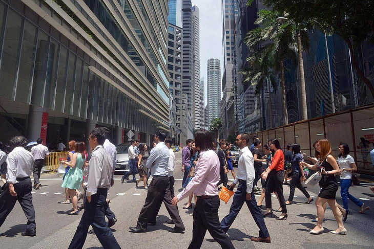 Singapore sẽ nâng tuổi nghỉ hưu người lao động - Ảnh 1.