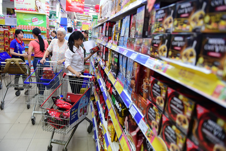 Thói quen mua sắm ở siêu thị: mua vì an tâm, nhiều ưu đãi - Ảnh 1.