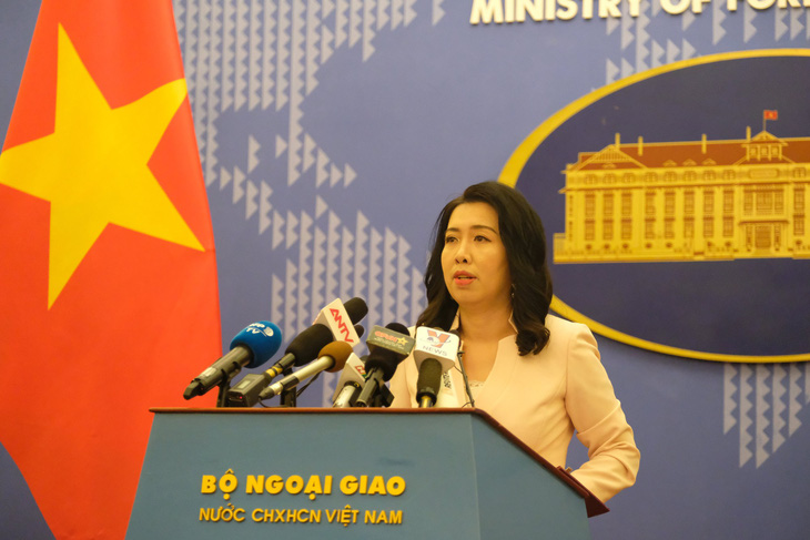 Việt Nam đang xác minh thông tin Trung Quốc triển khai giàn khoan 982 ở Biển Đông - Ảnh 1.