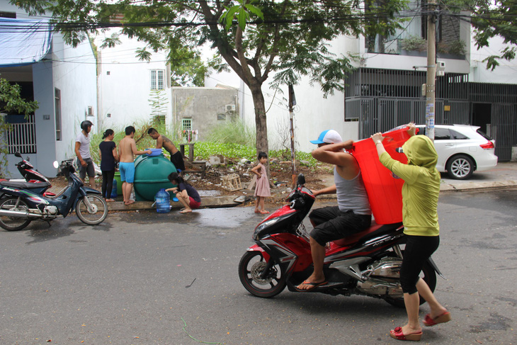 Trời không mưa, nguồn nước Đà Nẵng còn gặp khó - Ảnh 4.