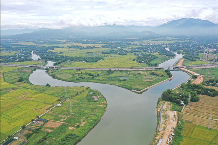 Nước sông nhiễm mặn cao hơn dù ... Đà Nẵng có mưa vàng - Ảnh 2.