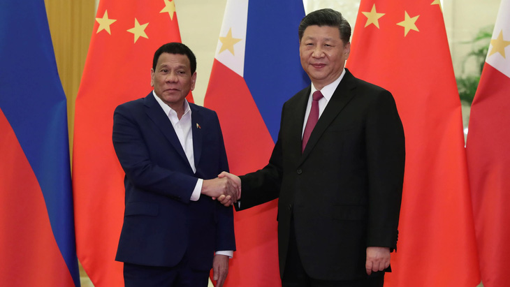 Tổng thống Duterte thăm Trung Quốc: tâm điểm là khai thác dầu khí ở Biển Đông - Ảnh 1.