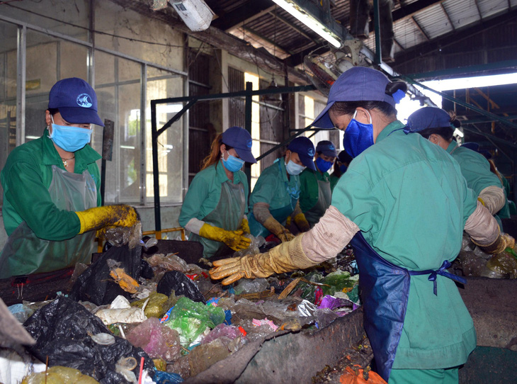 Phát hiện xác thai nhi ở nhà máy rác thải TP Cà Mau - Ảnh 1.