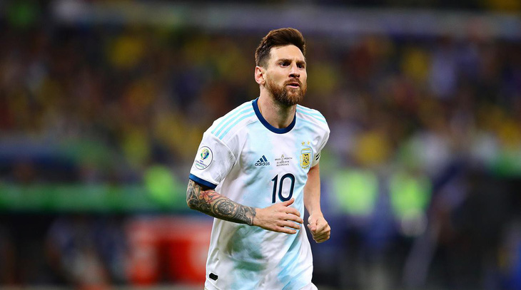 Messi bị cấm thi đấu 3 tháng vì cáo buộc CONMEBOL tham nhũng - Ảnh 1.