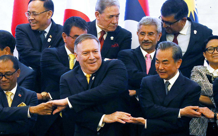 Ở ASEAN, ngoại trưởng Mỹ lên án trực diện Trung Quốc