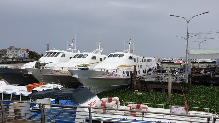 Du lịch Phú Quốc đang lo vì tàu bè ra đảo vẫn còn dừng hoạt động - Ảnh 1.