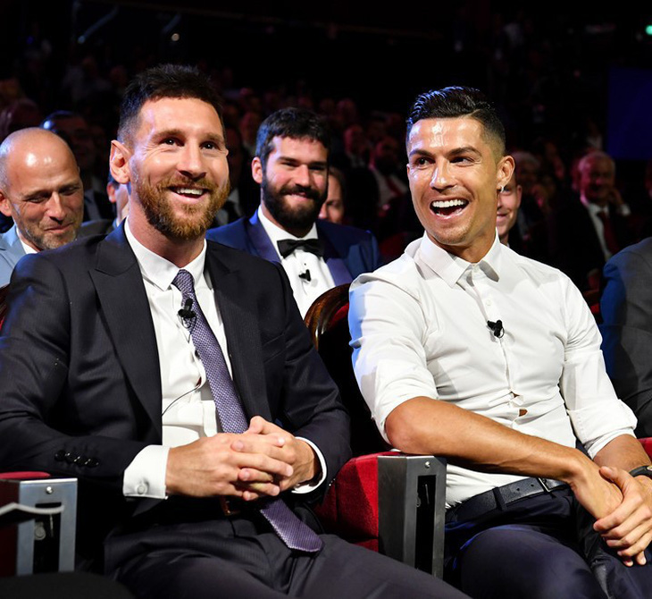 Ronaldo hy vọng sẽ ăn tối cùng Messi trong tương lai - Ảnh 1.