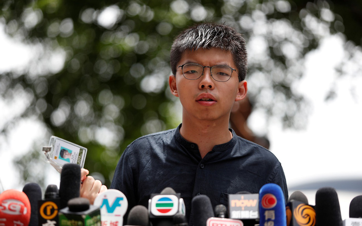 Nhà hoạt động Hoàng Chi Phong lại bị bắt