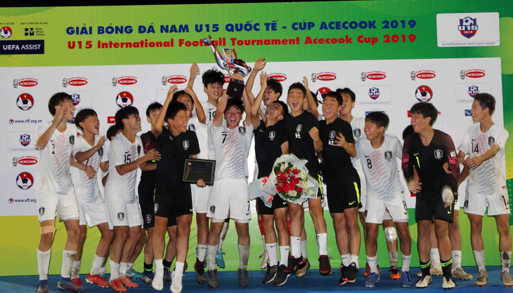 Việt Nam thua 2-3 sau trận đấu kiên cường, giành ngôi á quân U15 quốc tế 2019 - Ảnh 4.