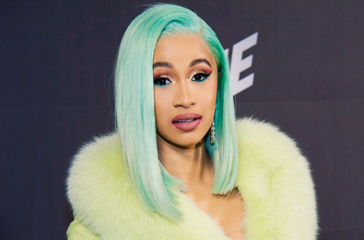 Rihanna, Cardi B chỉ trích ông Trump trong vụ xả súng phân biệt chủng tộc - Ảnh 4.