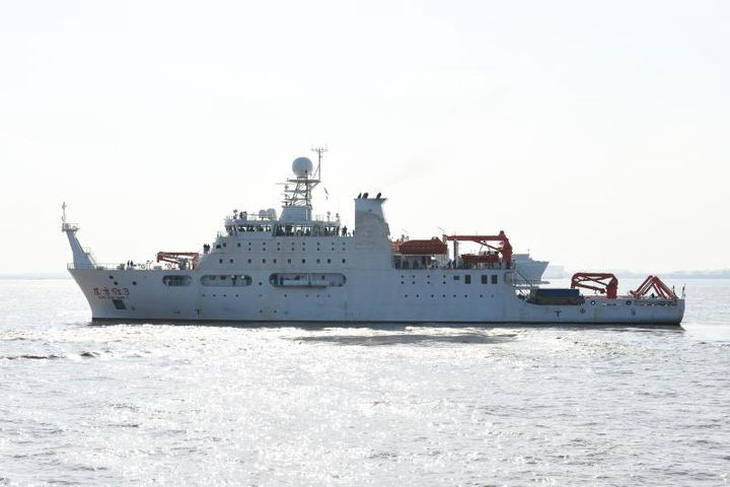 Dân Philippines sục sôi vì 2 tàu khảo sát Trung Quốc vào EEZ của mình - Ảnh 3.