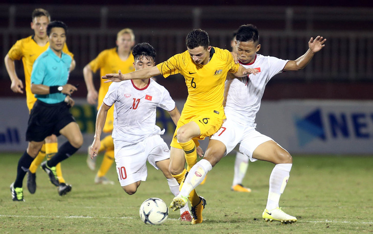 Việt Nam rơi vào thế khó khi thua Úc 1-4 ở Giải U18 Đông Nam Á 2019 - Ảnh 2.