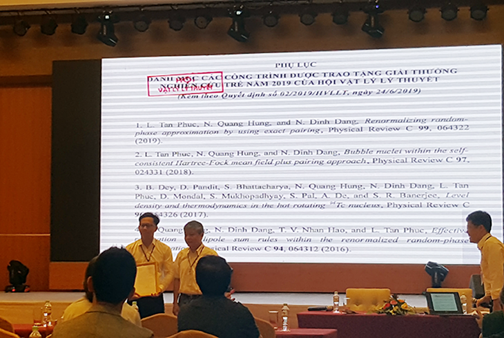 Nhà khoa học trường ĐH Duy Tân được trao giải thưởng nghiên cứu trẻ lần thứ 10 - Ảnh 2.