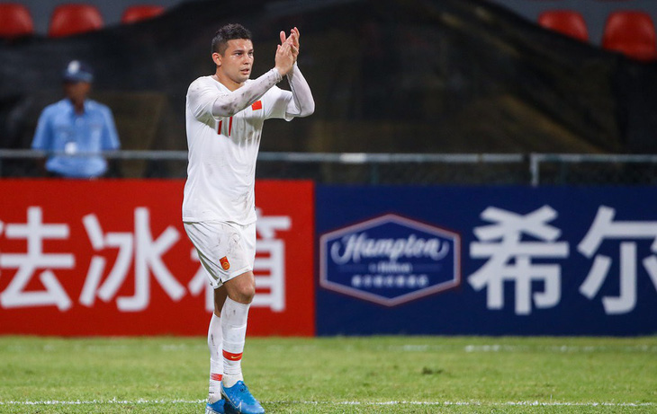 Cầu thủ nhập tịch Elkeson chính thức đi vào lịch sử bóng đá Trung Quốc - Ảnh 1.