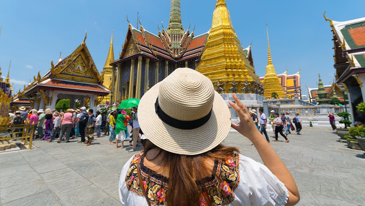 Thái Lan lùi kế hoạch áp thuế du lịch đối với du khách nước ngoài - Ảnh 1.