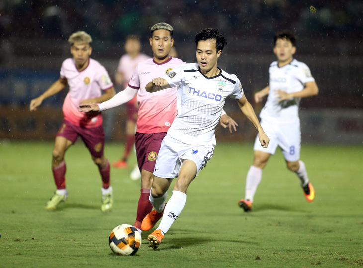 Thua Sài Gòn 1-3, CLB Hoàng Anh Gia Lai đối mặt với nguy cơ đá play-off - Ảnh 2.