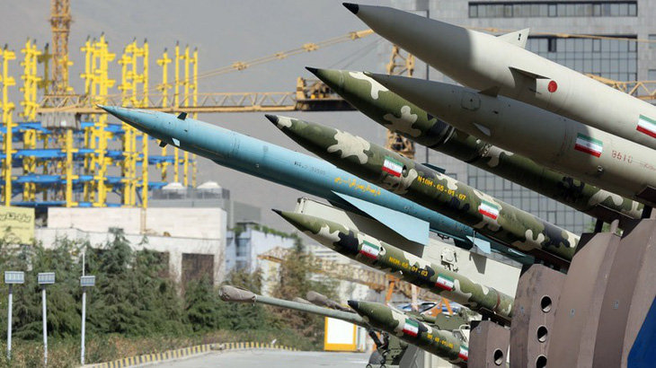 Iran tuyên bố sẵn sàng chiến tranh toàn diện với Mỹ - Ảnh 1.