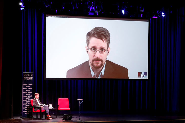 Mỹ kiện đòi tiền nhuận bút viết sách của Edward Snowden - Ảnh 1.