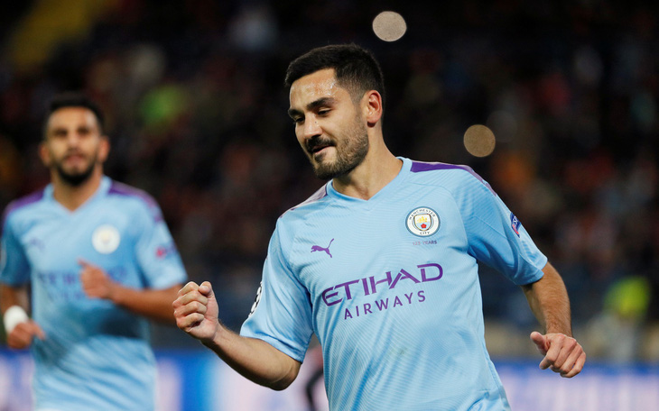 Guendogan tỏa sáng, M.C đại thắng trận ra quân Champions League