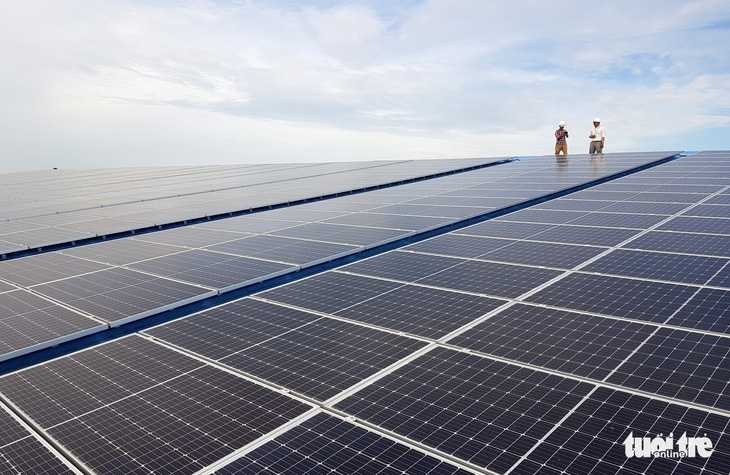 Đề xuất giữ mức nguyên mức giá mua bán điện mặt trời trên mái nhà - Ảnh 1.
