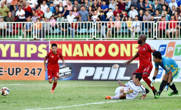 Hoàng Anh Gia Lai thắng Hải Phòng 5-1 trên sân Pleiku - Ảnh 2.