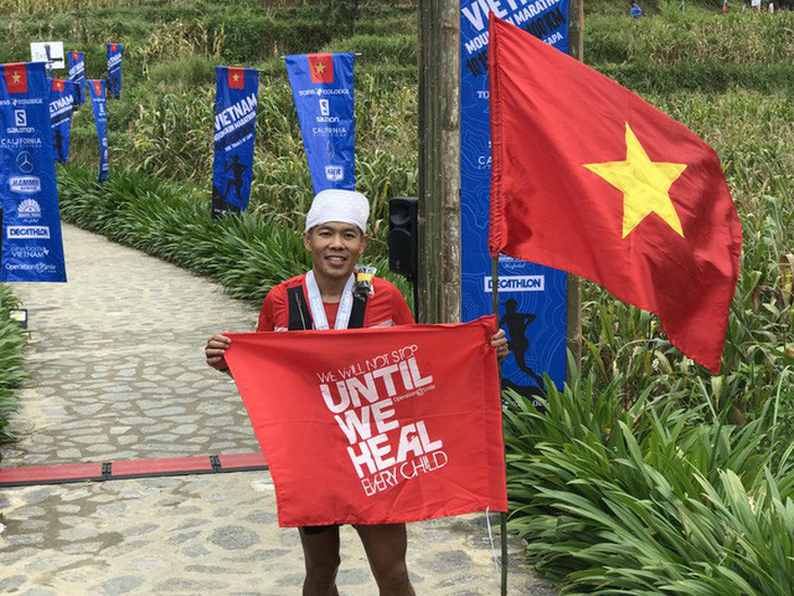Nguyễn Tiến Hùng vô địch cự ly 100km tại giải marathon leo núi Sa Pa - Ảnh 1.