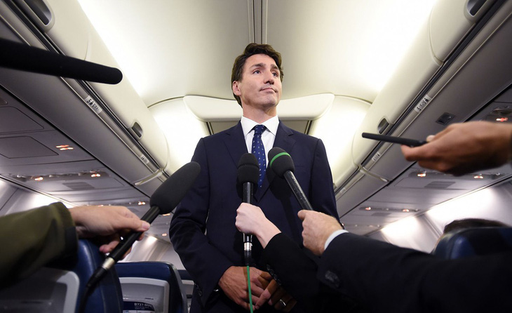 Thủ tướng hotboy của Canada nói xin lỗi 19 lần vì tấm hình thời trẻ - Ảnh 3.