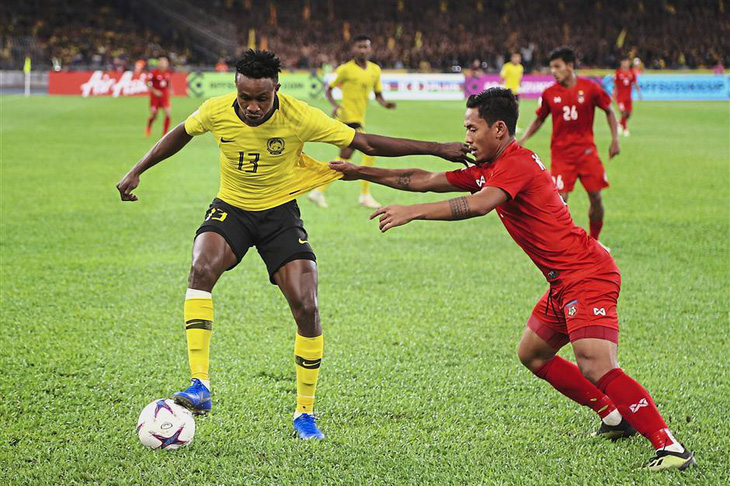 Malaysia giữ 4 cầu thủ nhập tịch, chờ gặp Việt Nam - Ảnh 2.