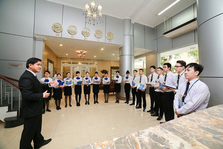 Trường trung cấp Du lịch và khách sạn Saigontourist 30 năm xây dựng và phát triển - Ảnh 3.