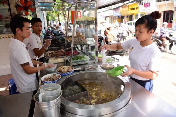 Ông già xe lôi miệt Sa Đéc luận phở miền Tây - Ảnh 1.