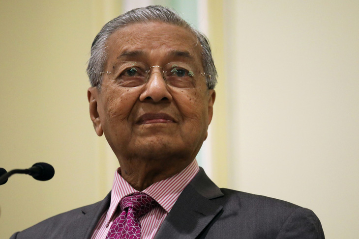 Làm việc 18 tiếng/ngày, bí quyết sống khỏe của Thủ tướng Mahathir là gì? - Ảnh 1.
