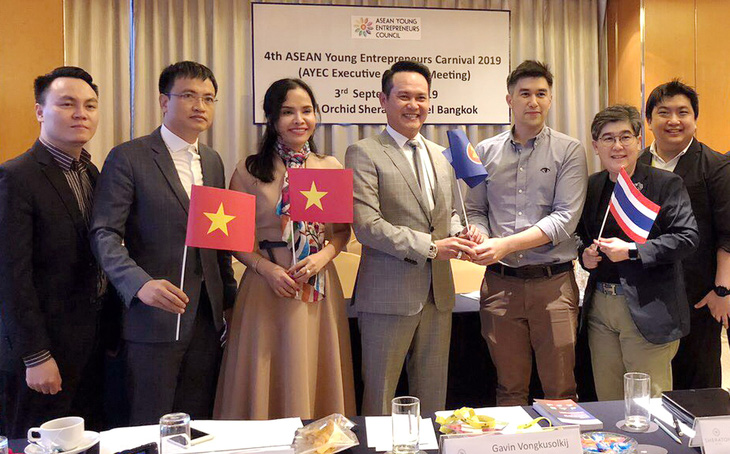 Việt Nam làm chủ tịch Hội Doanh nhân trẻ ASEAN 2020 - Ảnh 1.