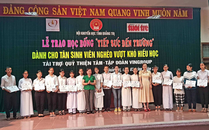 Thêm 52 suất học bổng cho tân sinh viên nghèo Quảng Trị