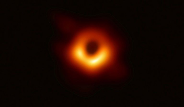 Hình ảnh đầu tiên về lỗ đen được trao giải ‘Oscar khoa học’ trị giá 3 triệu USD - Ảnh 1.