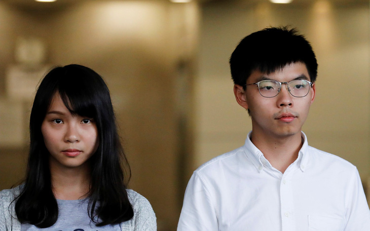 Nhà hoạt động Hong Kong Hoàng Chi Phong bị bắt lại sau chuyến đi Đài Loan