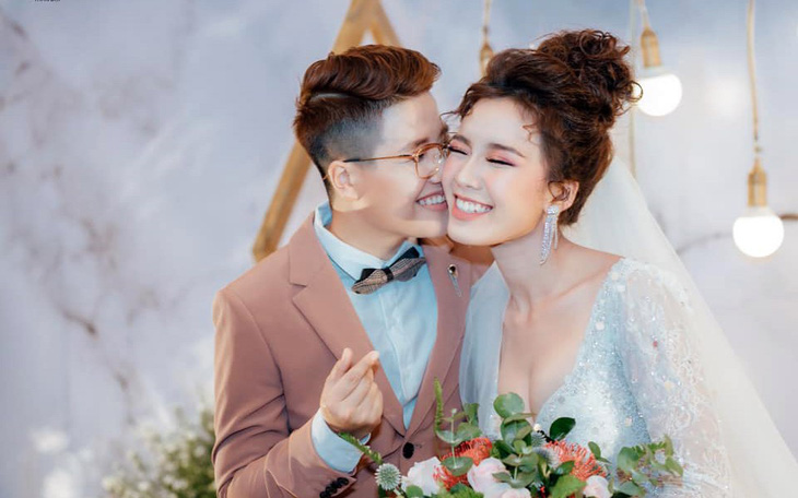 Hôn nhân cùng giới tính - Kỳ 2: Tình yêu sôi nổi của YunBin và Tú Tri - Ảnh 1.