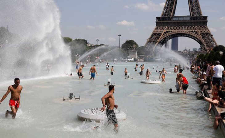 1.500 người chết chỉ trong 18 ngày nắng nóng ở Pháp - Ảnh 1.