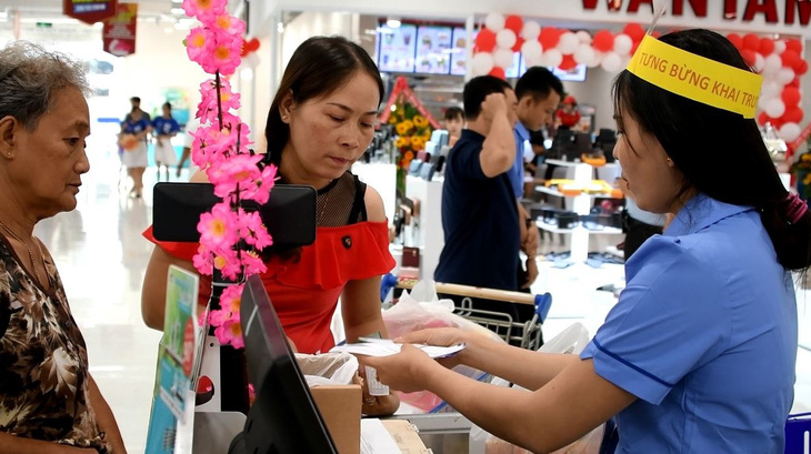 Saigon Co.op khai trương thêm 3 siêu thị phục vụ Tết Canh Tý - Ảnh 2.