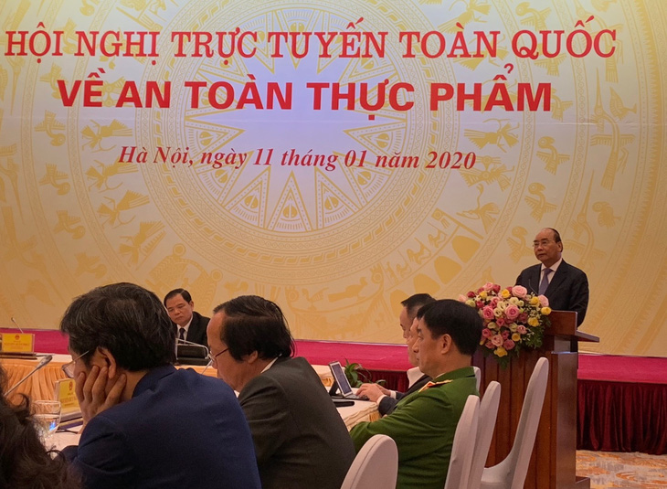 Thủ tướng: Tình trạng lợn 2 chuồng, rau 2 luống đã giảm - Ảnh 1.