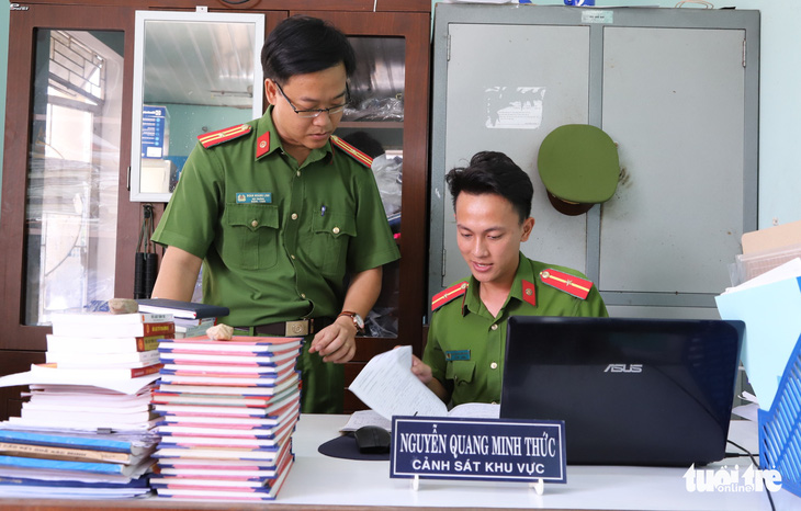 Nhật ký công tác nhói lòng của một công an phường - Ảnh 1.