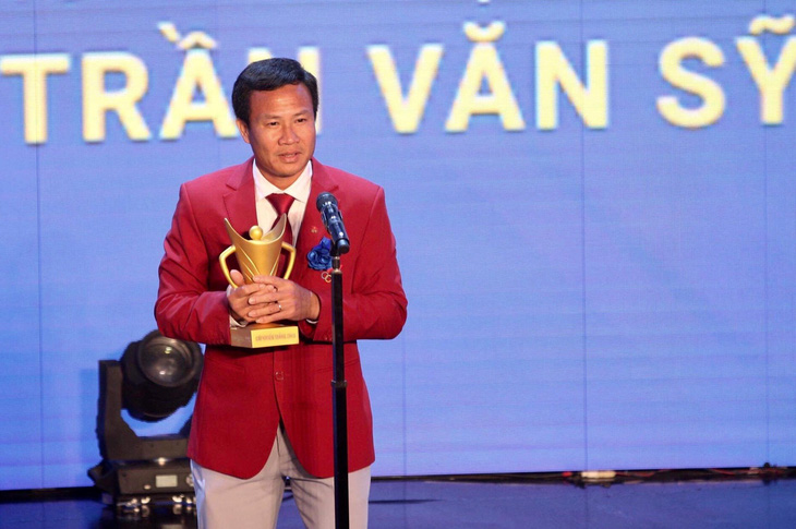 Vượt qua cầu thủ Đoàn Văn Hậu, kình ngư Huy Hoàng giành Cúp Chiến thắng 2019 - Ảnh 4.