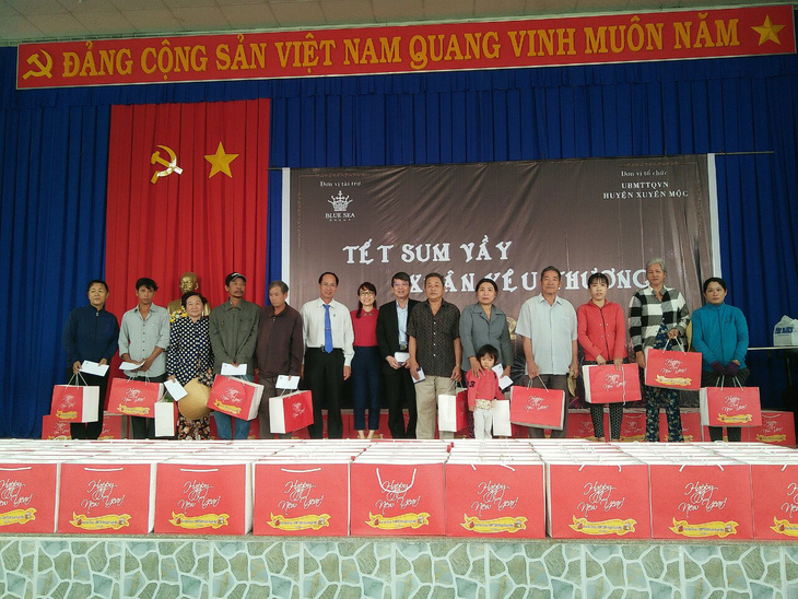Blue Sea Group trao quà Tết cho các hộ nghèo huyện Xuyên Mộc - Ảnh 1.