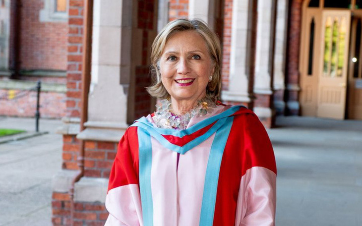 Cựu ngoại trưởng Mỹ Hillary Clinton làm hiệu trưởng đại học ở Bắc Ireland