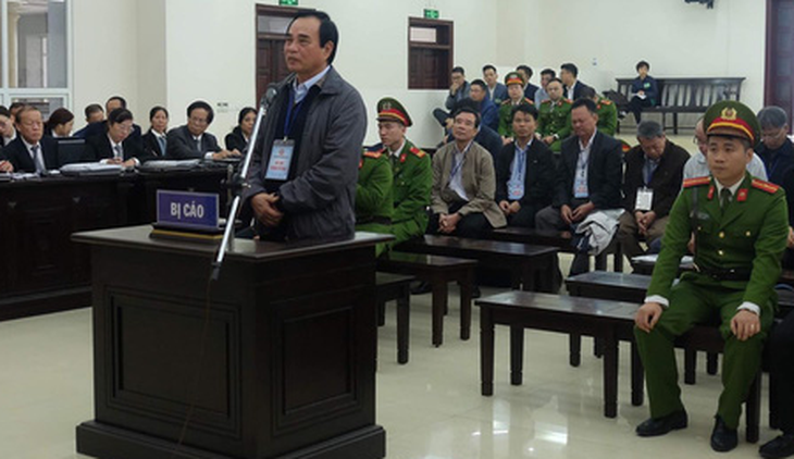 Luật sư đề nghị mời ông Huỳnh Đức Thơ đến phiên xử hai cựu chủ tịch Đà Nẵng - Ảnh 2.