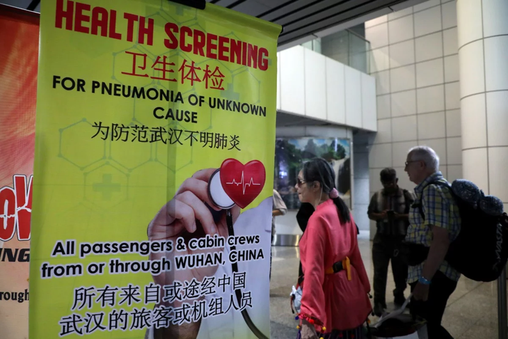 Trung Quốc: Virút corona gây viêm phổi đang biến đổi và lan rộng - Ảnh 2.