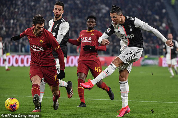 Ronaldo đột phá ghi bàn, Juventus hạ Roma để vào bán kết Cúp quốc gia Ý - Ảnh 1.