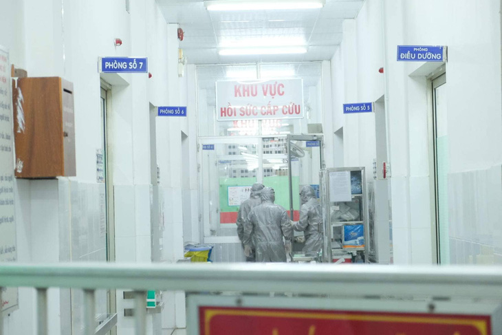 2 ca nhiễm virút corona đầu tiên ở Việt Nam tại Bệnh viện Chợ Rẫy là người Trung Quốc - Ảnh 1.