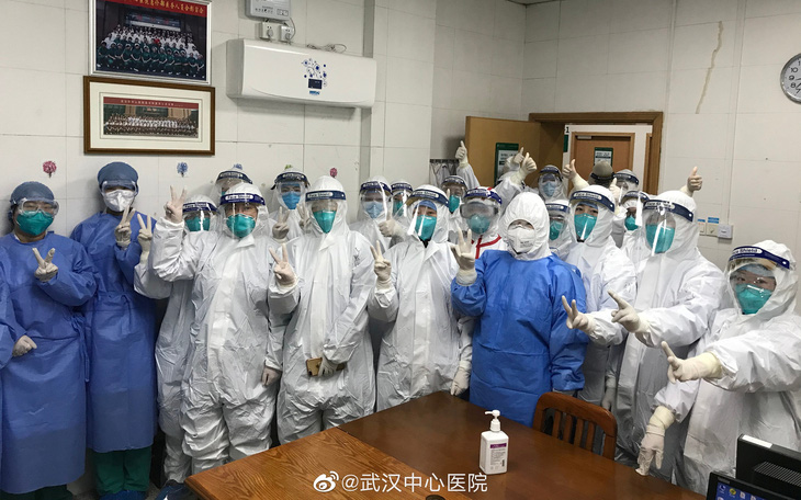 Thêm 15 người chết vì virus corona ở Trung Quốc, dịch lan tới châu Âu