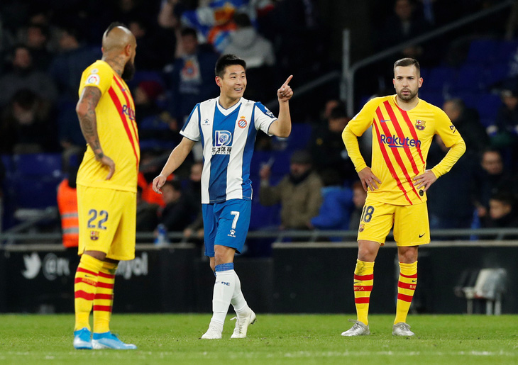 Ngôi sao Trung Quốc lập công khiến Messi và Barca mất vui đầu năm - Ảnh 1.